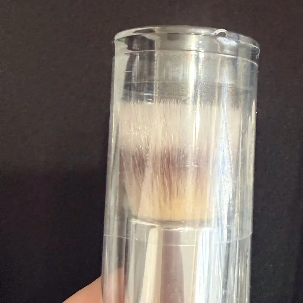💋 1 IT Cosmetics Brush New Full Size Authentic
